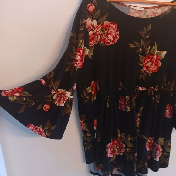 Reborn J The Plus 2X tunic top - Picture 2 of 5